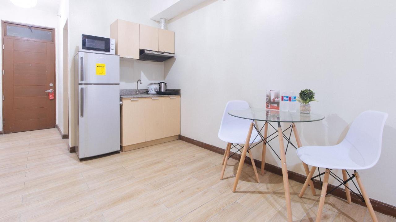 Reddoorz Plus @ Cuarto Verde Staycation Las Piñas Eksteriør billede