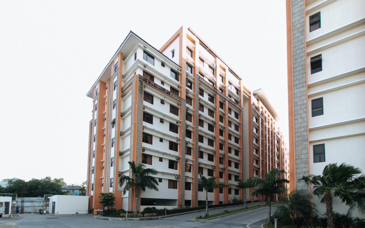 Reddoorz Plus @ Cuarto Verde Staycation Las Piñas Eksteriør billede