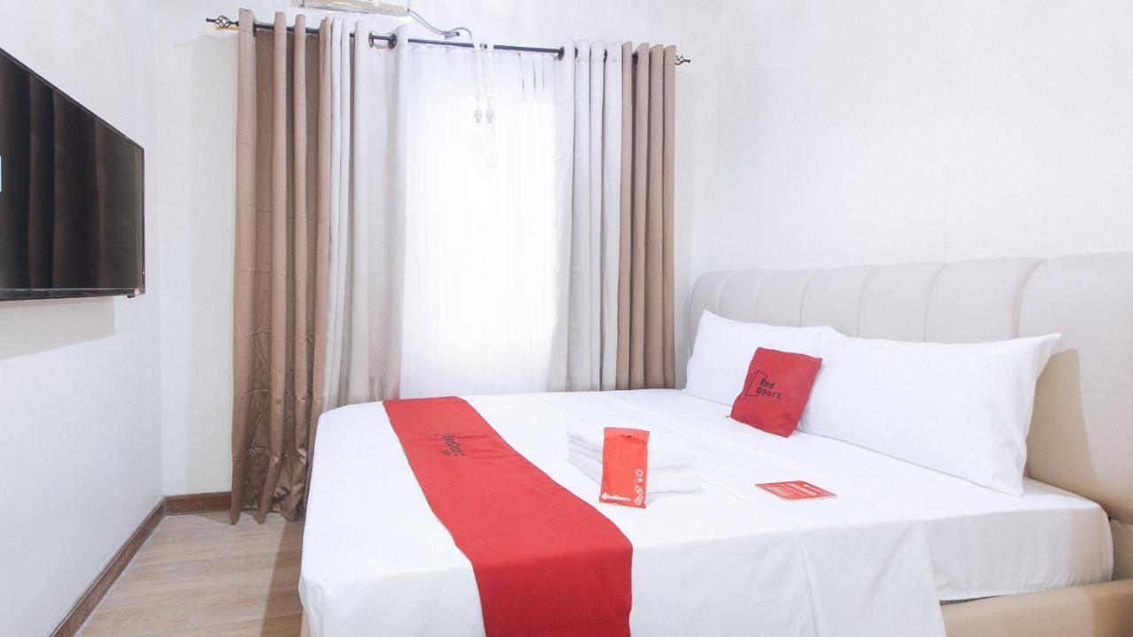 Reddoorz Plus @ Cuarto Verde Staycation Las Piñas Eksteriør billede