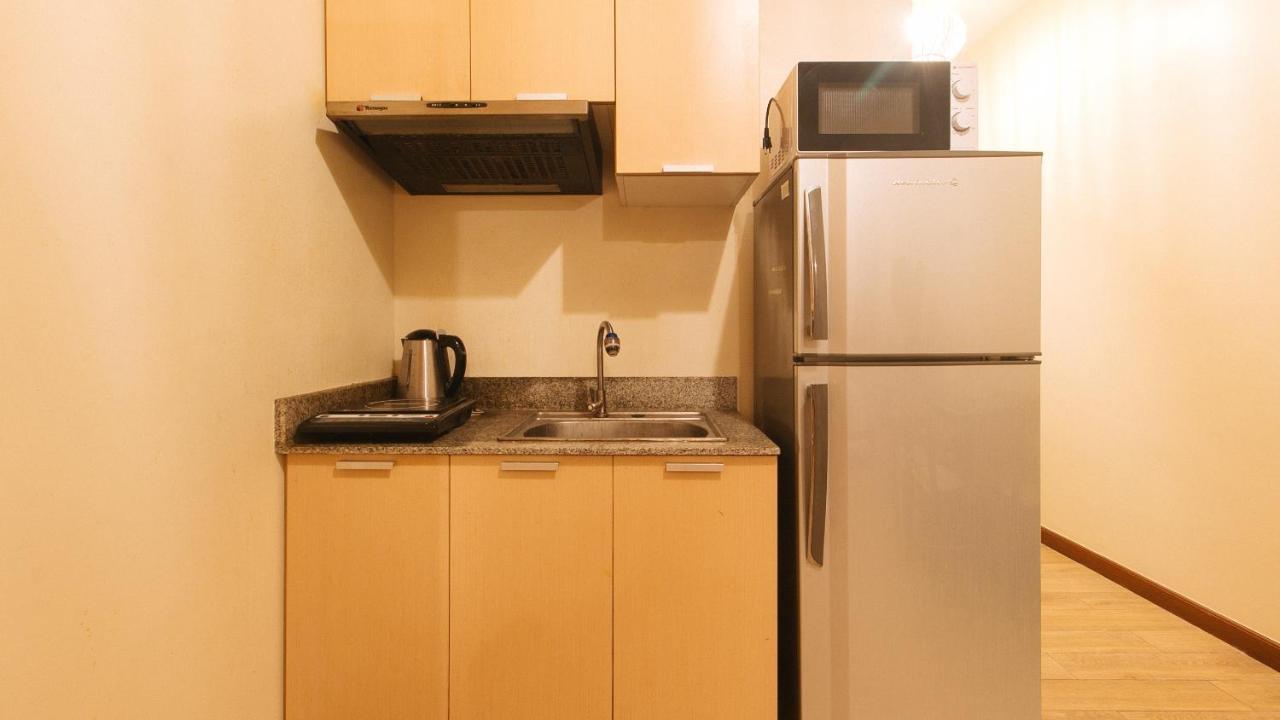 Reddoorz Plus @ Cuarto Verde Staycation Las Piñas Eksteriør billede