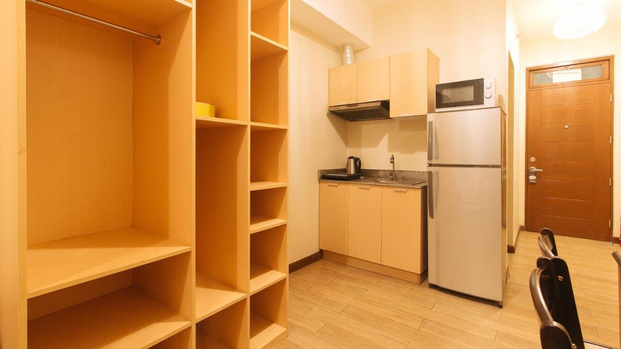 Reddoorz Plus @ Cuarto Verde Staycation Las Piñas Eksteriør billede