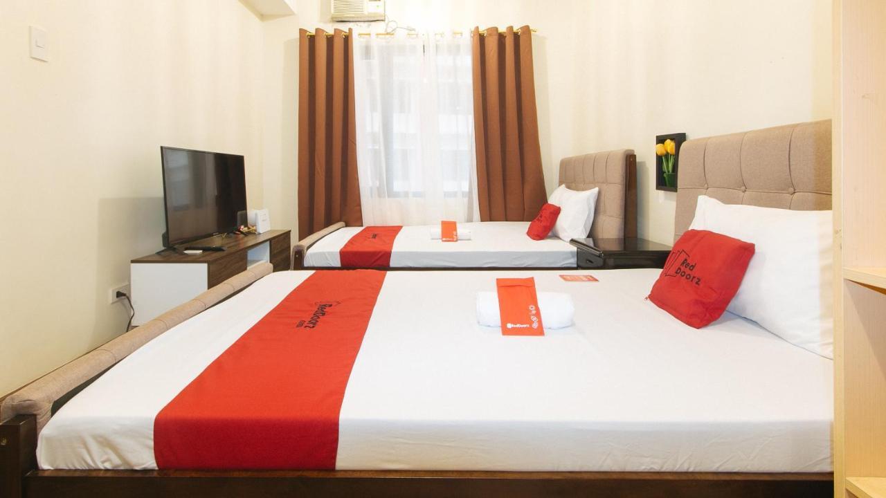 Reddoorz Plus @ Cuarto Verde Staycation Las Piñas Eksteriør billede
