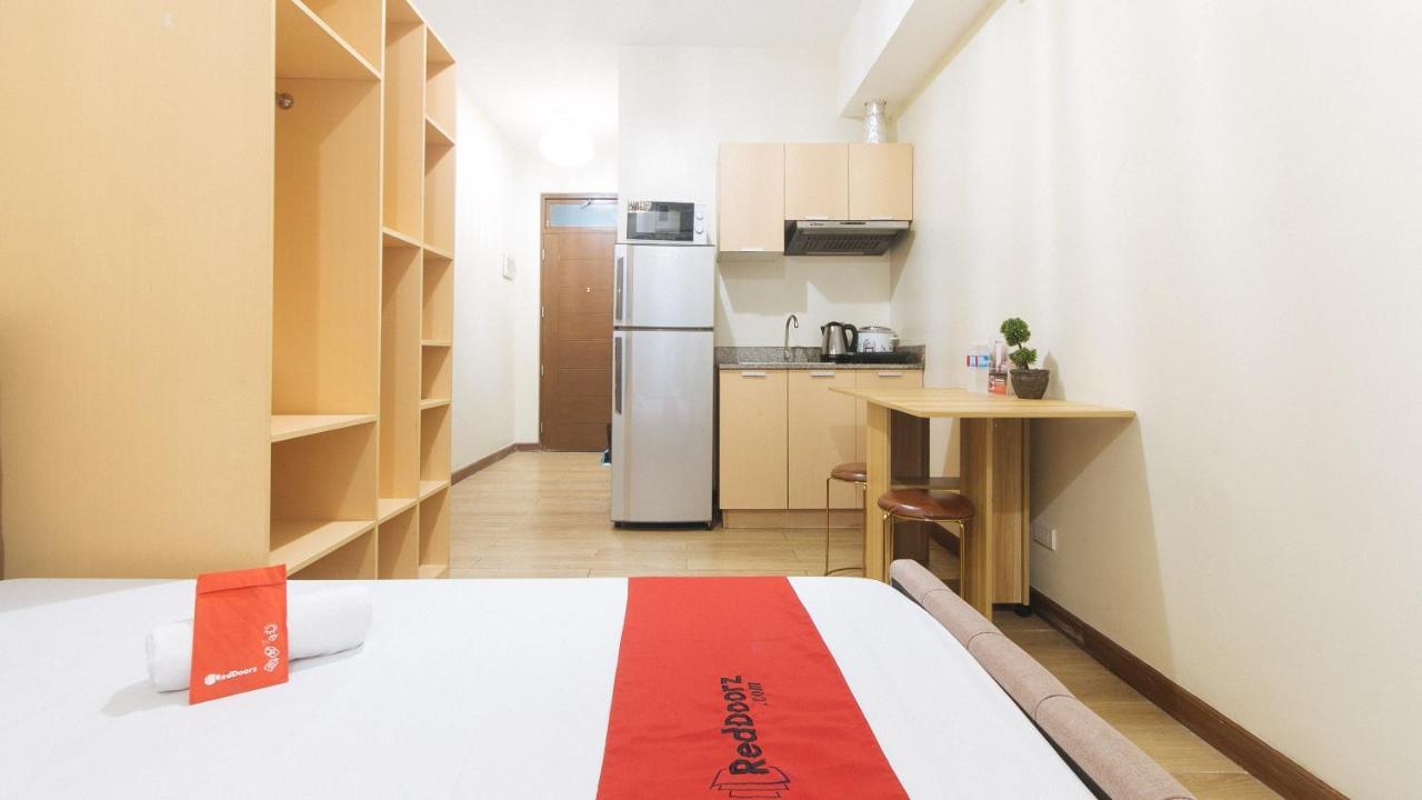 Reddoorz Plus @ Cuarto Verde Staycation Las Piñas Eksteriør billede