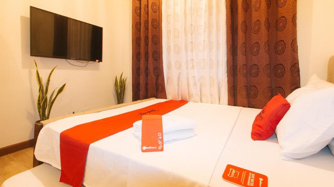 Reddoorz Plus @ Cuarto Verde Staycation Las Piñas Eksteriør billede