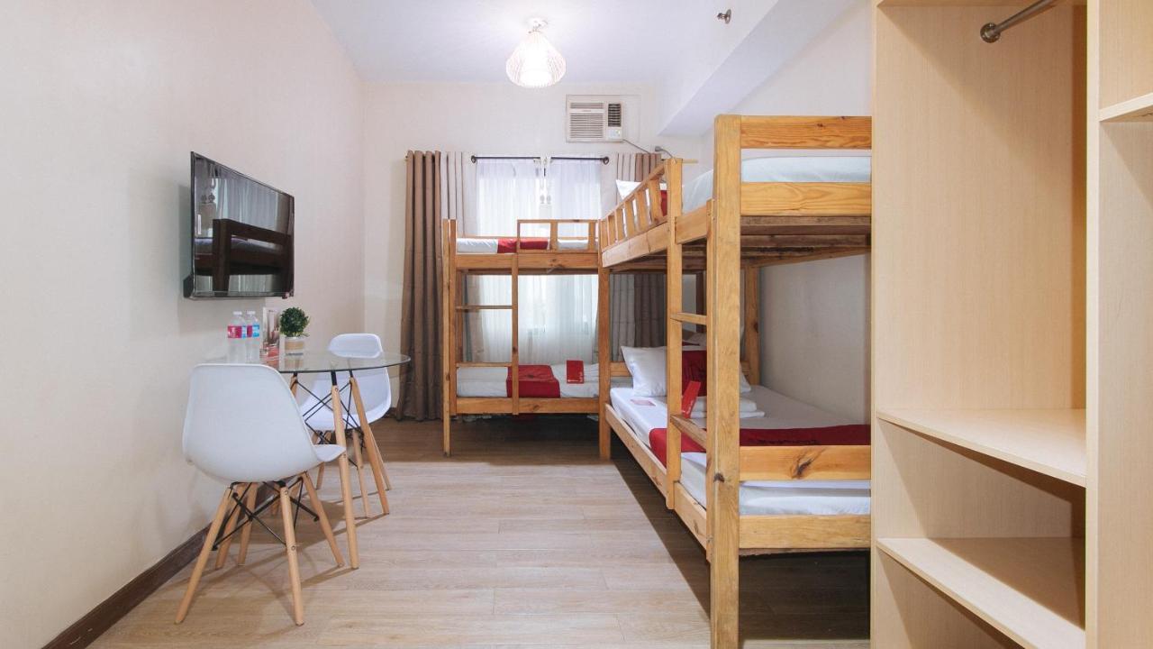 Reddoorz Plus @ Cuarto Verde Staycation Las Piñas Eksteriør billede