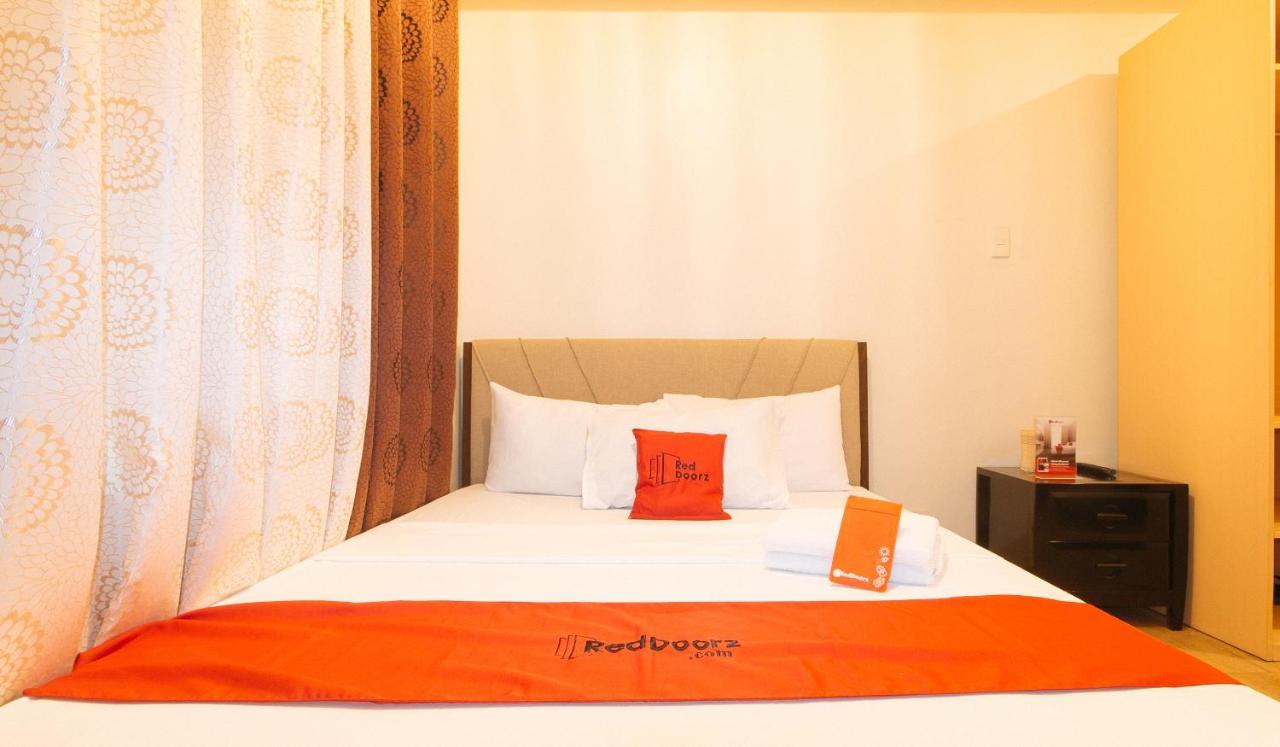 Reddoorz Plus @ Cuarto Verde Staycation Las Piñas Eksteriør billede