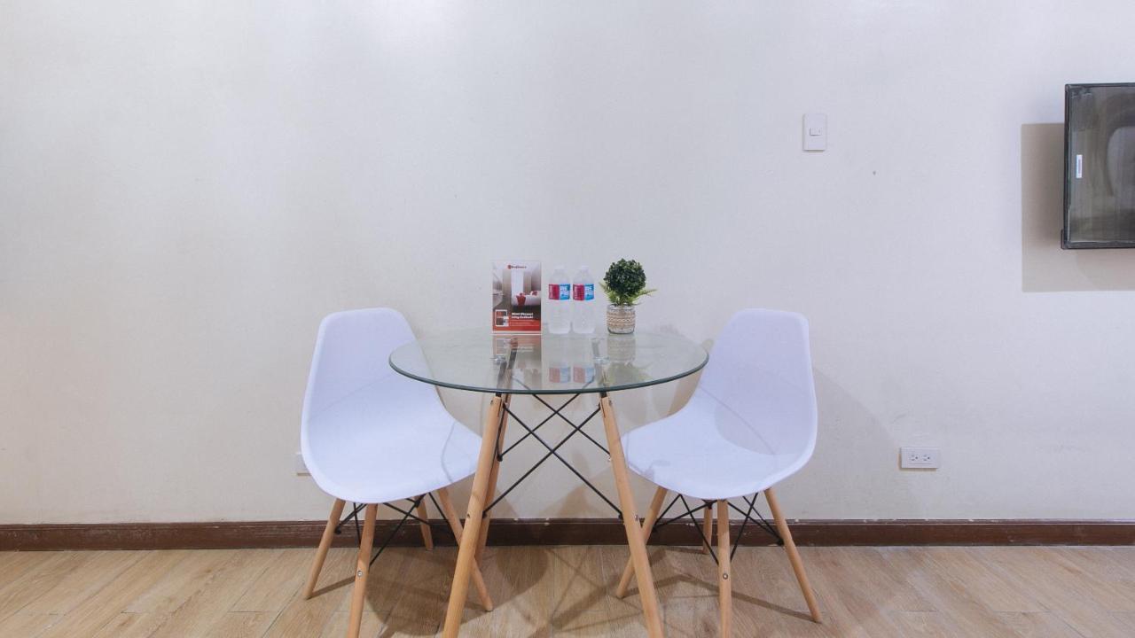 Reddoorz Plus @ Cuarto Verde Staycation Las Piñas Eksteriør billede