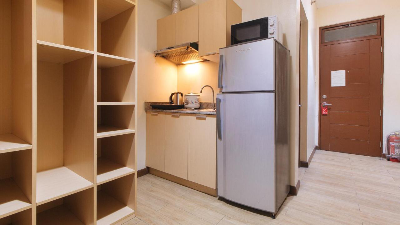 Reddoorz Plus @ Cuarto Verde Staycation Las Piñas Eksteriør billede